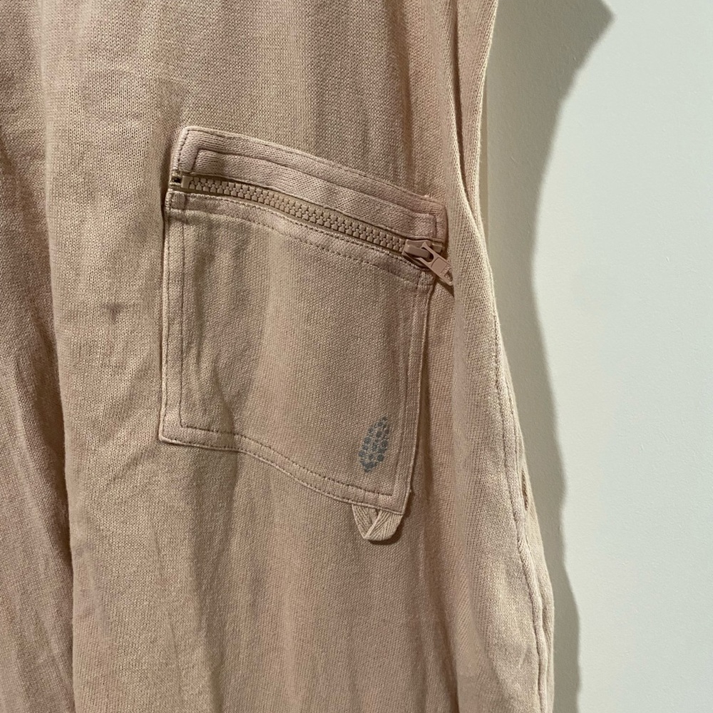 Stylish Women's Jumpsuit in White and Tan - Picture 3 of 5